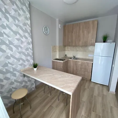 Сдам Посуточно 1 Комн. Кв., Таирово *